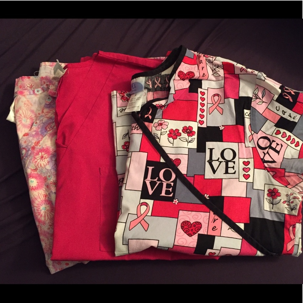 Set of 3 Medium Scrub Tops